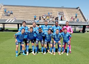 Se nos escapa la victoria en la recta final